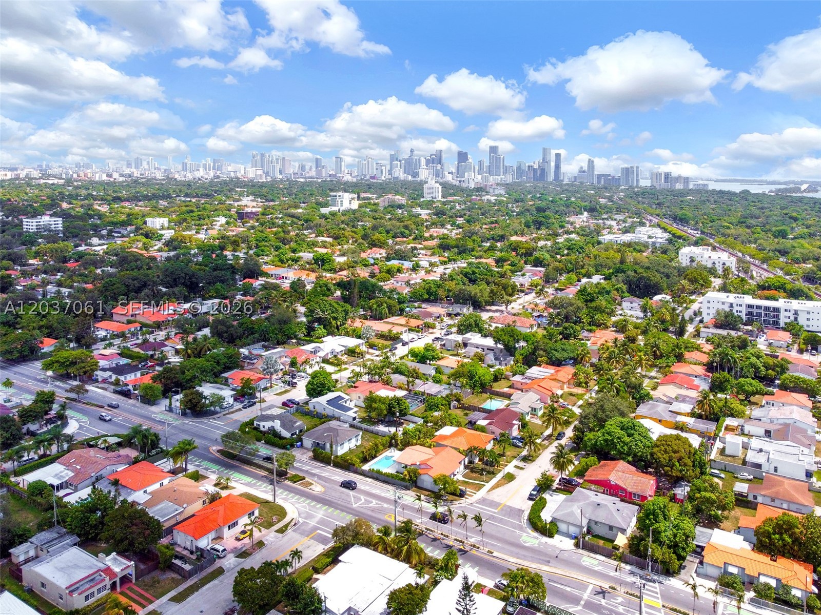 2195 SW 25th Ter Miami, FL 33133