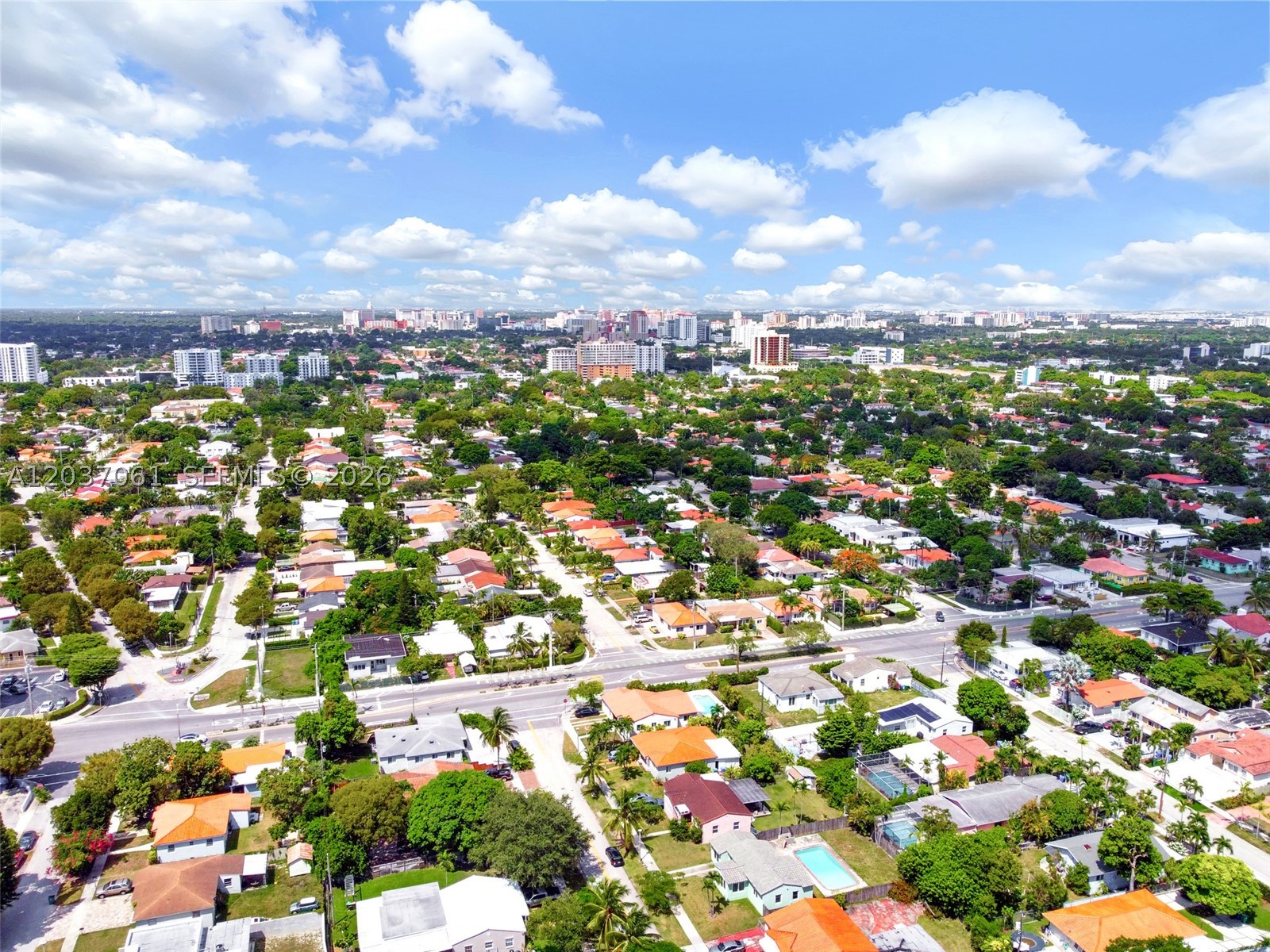 2195 SW 25th Ter Miami, FL 33133