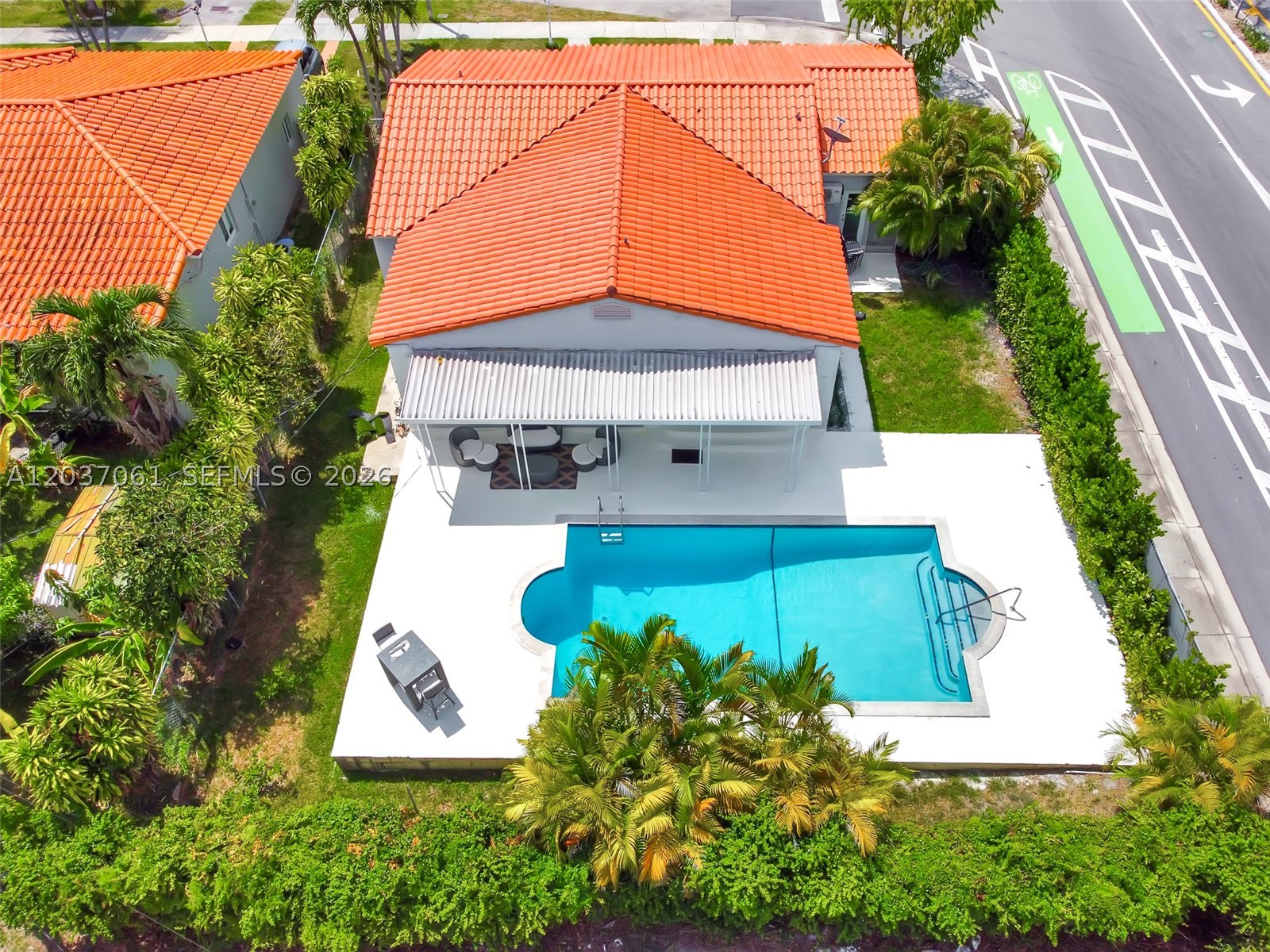 2195 SW 25th Ter Miami, FL 33133