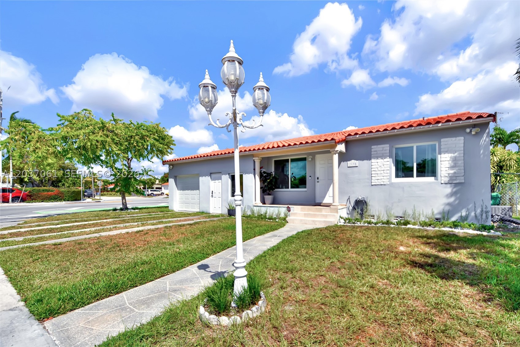 2195 SW 25th Ter Miami, FL 33133
