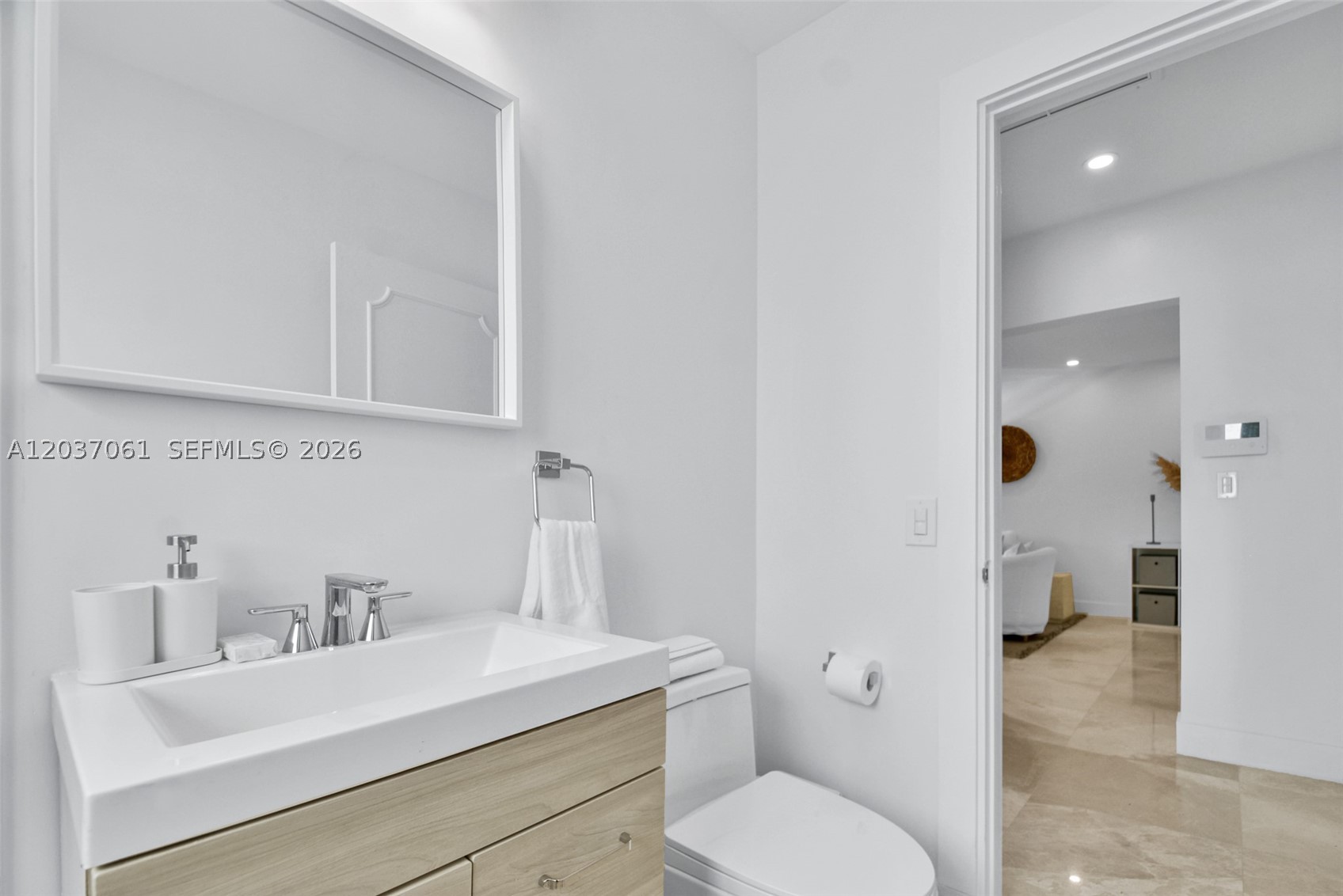 2195 SW 25th Ter Miami, FL 33133