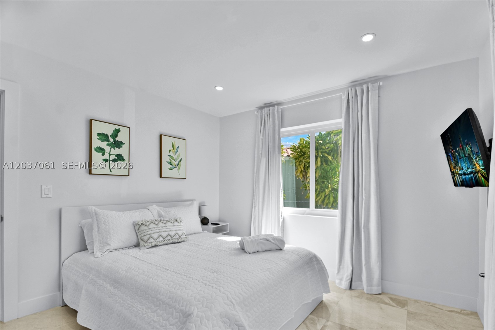 2195 SW 25th Ter Miami, FL 33133
