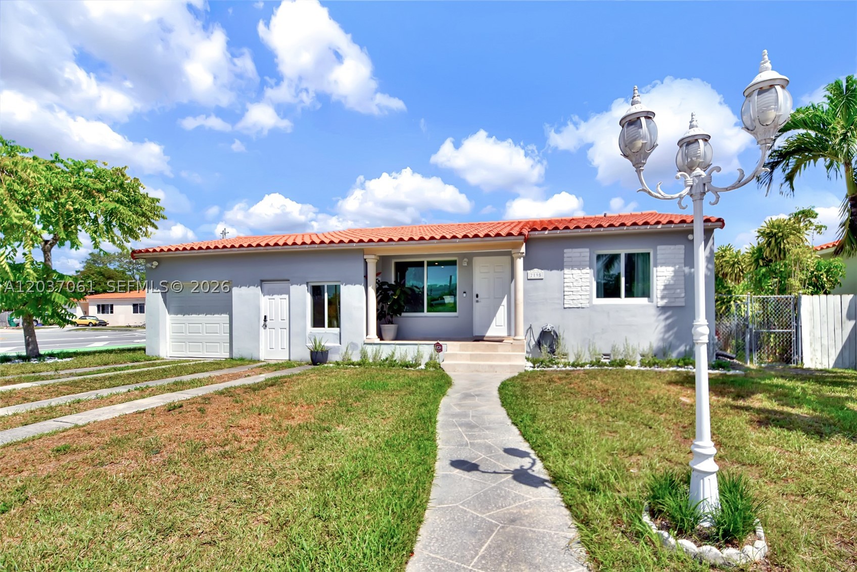 2195 SW 25th Ter Miami, FL 33133