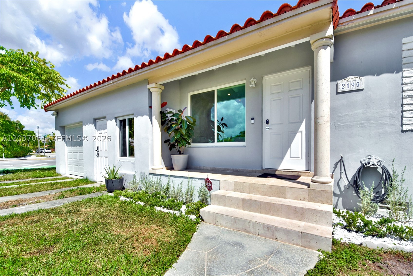 2195 SW 25th Ter Miami, FL 33133