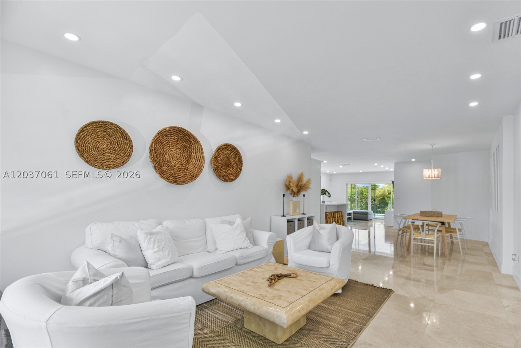 2195 SW 25th Ter Miami, FL 33133