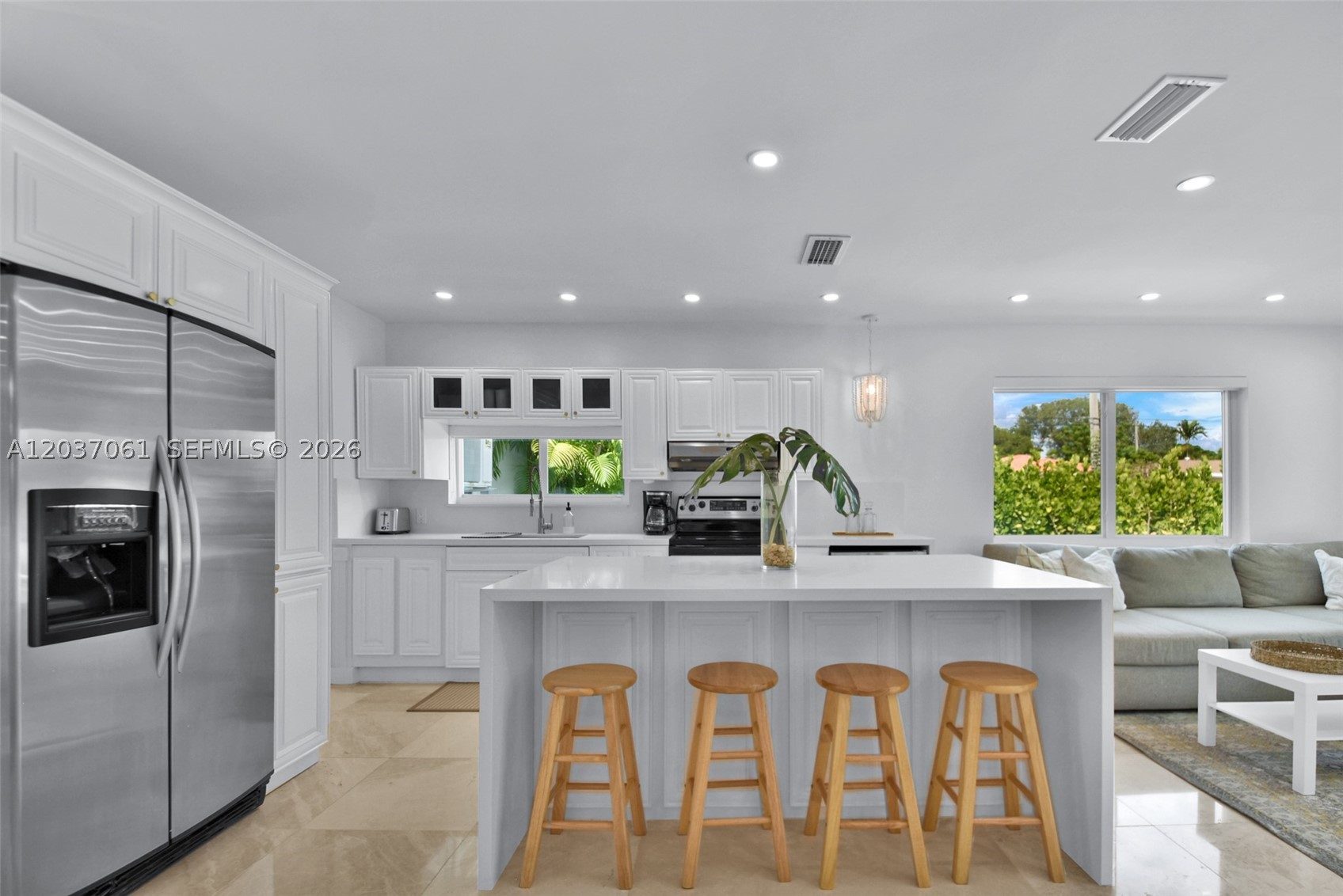 2195 SW 25th Ter Miami, FL 33133