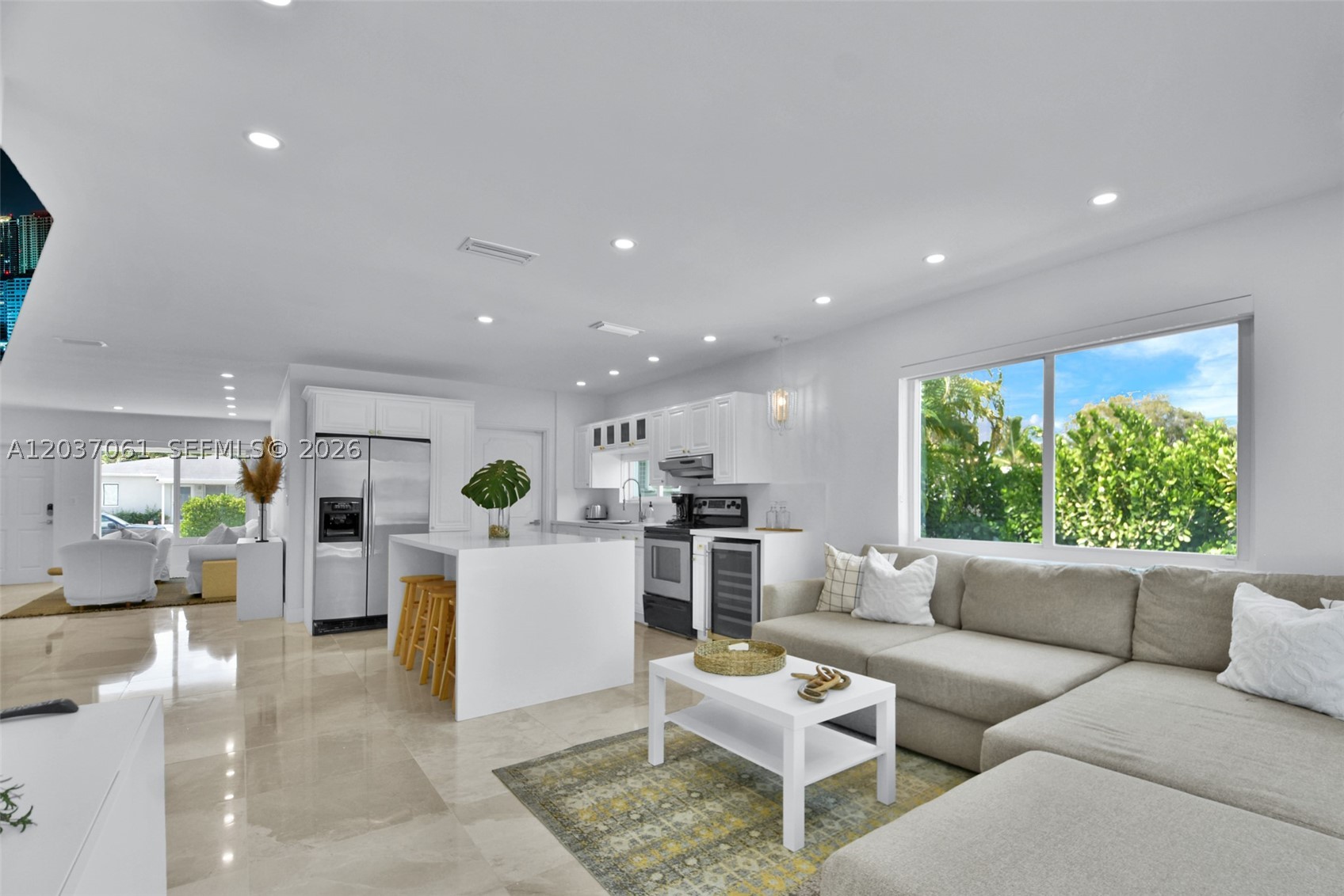 2195 SW 25th Ter Miami, FL 33133
