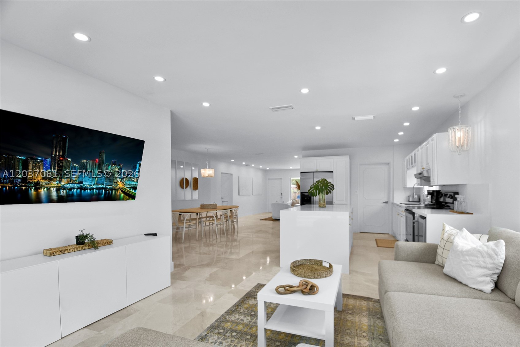 2195 SW 25th Ter Miami, FL 33133