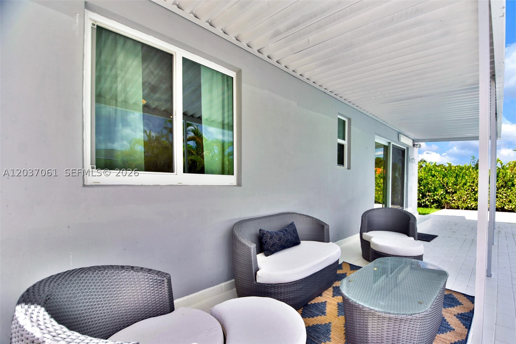 2195 SW 25th Ter Miami, FL 33133