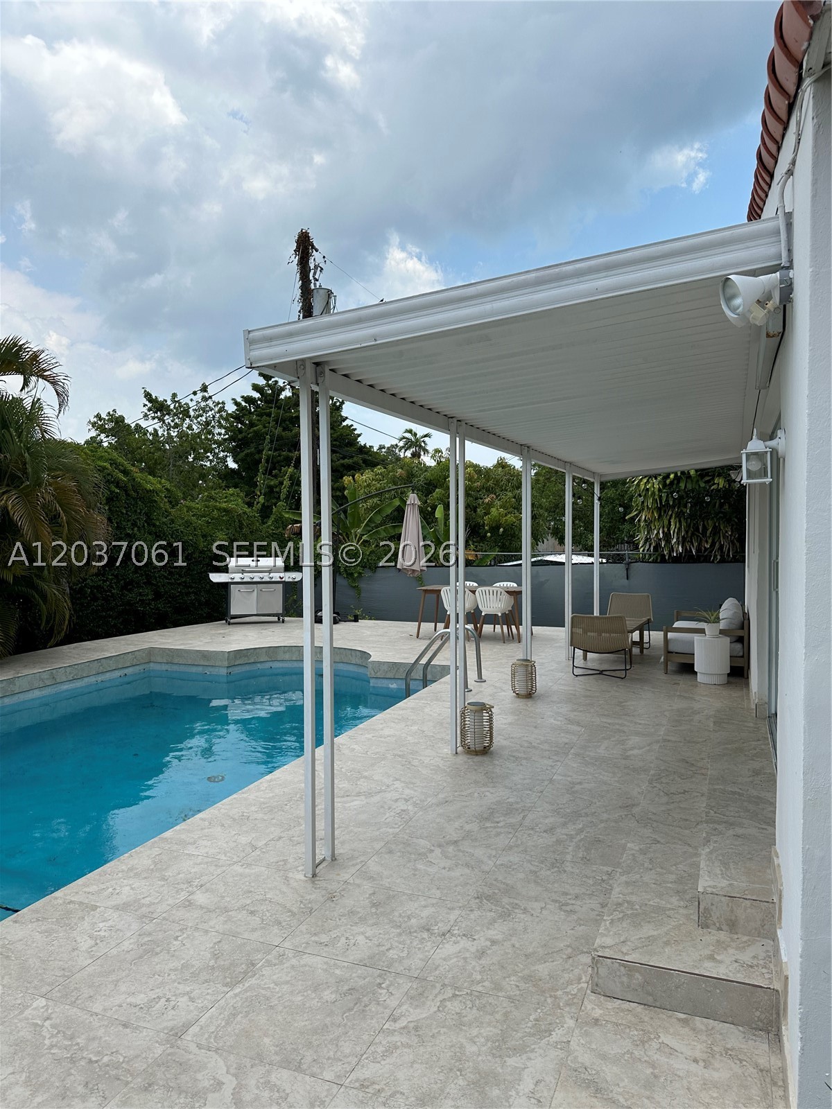 2195 SW 25th Ter Miami, FL 33133