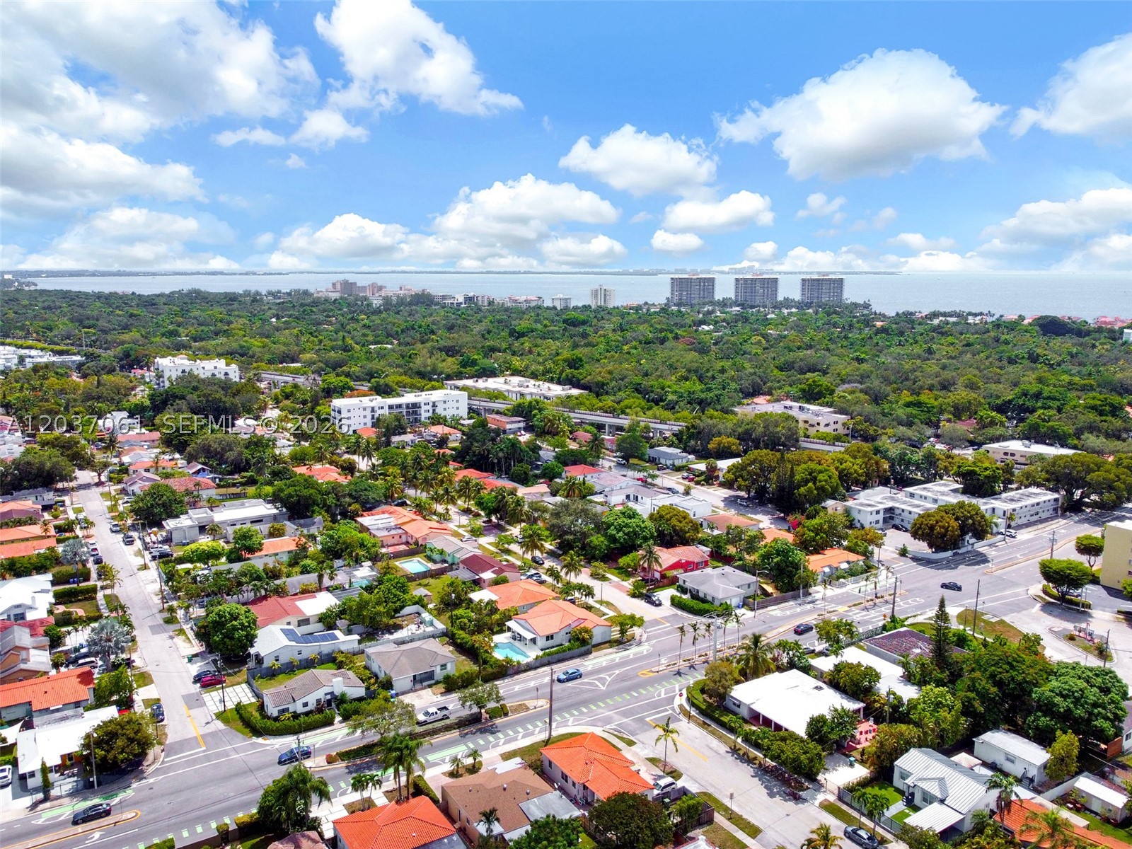 2195 SW 25th Ter Miami, FL 33133
