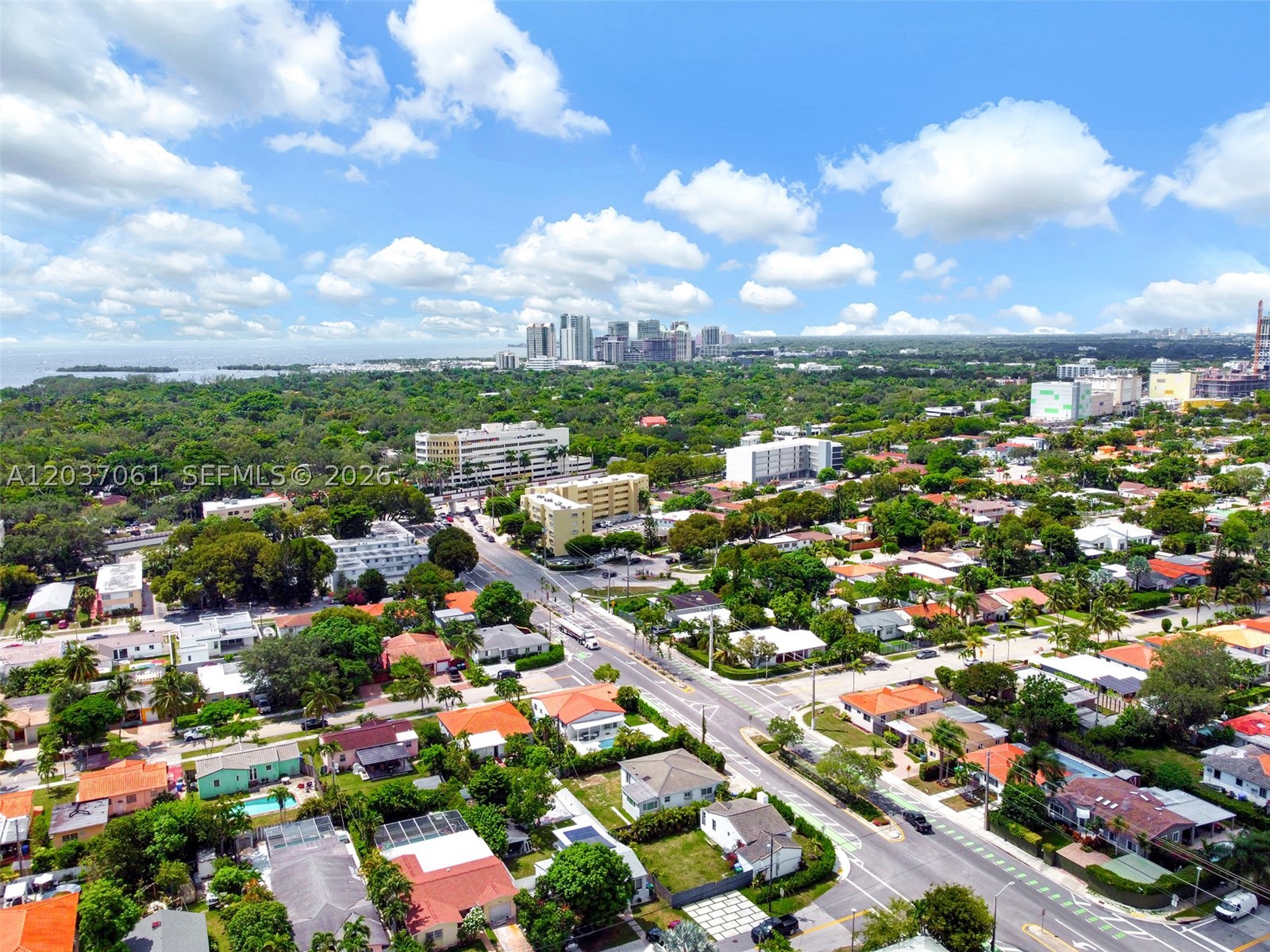 2195 SW 25th Ter Miami, FL 33133