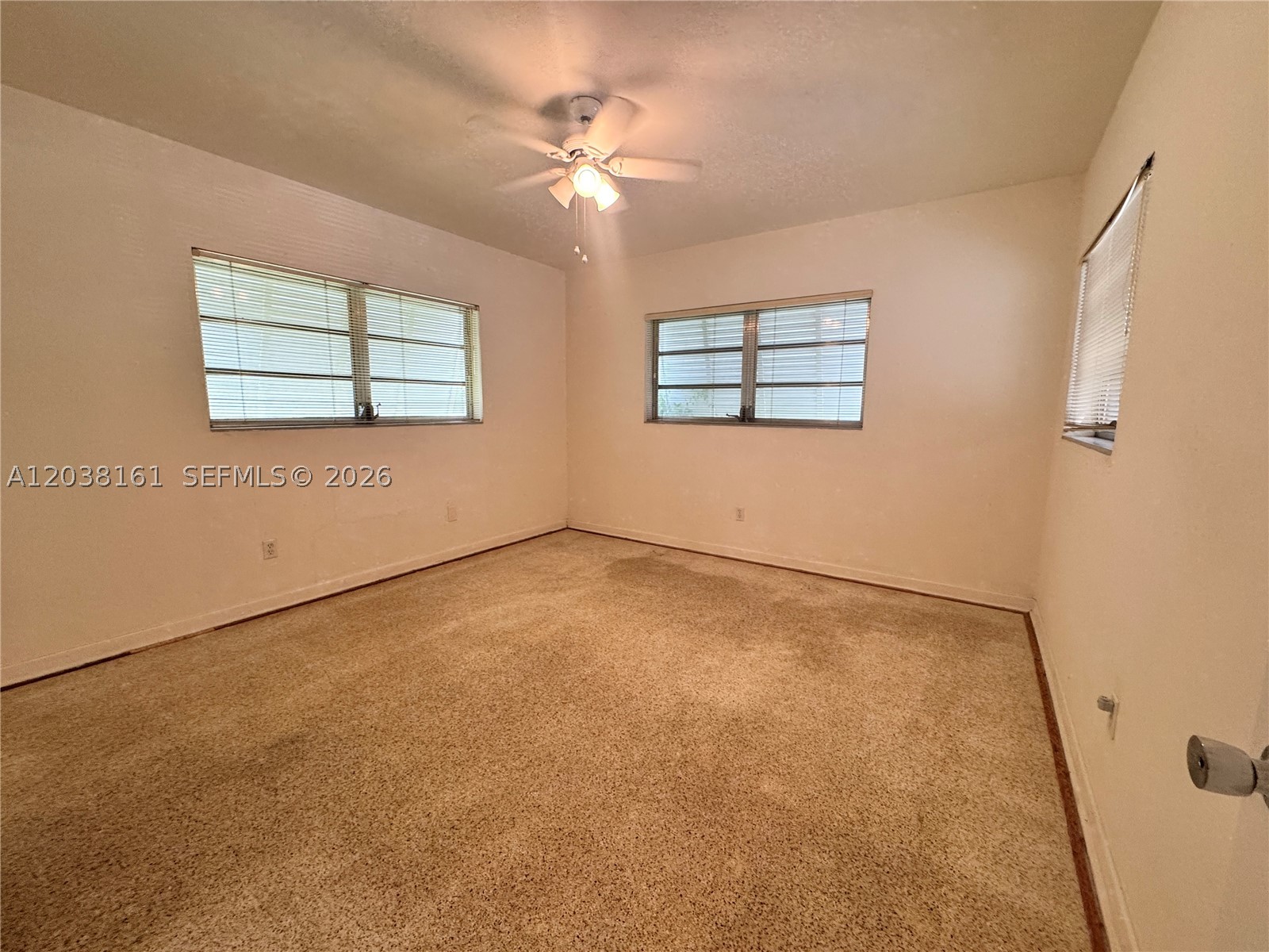 6121 SW 26th St Miami, FL 33155