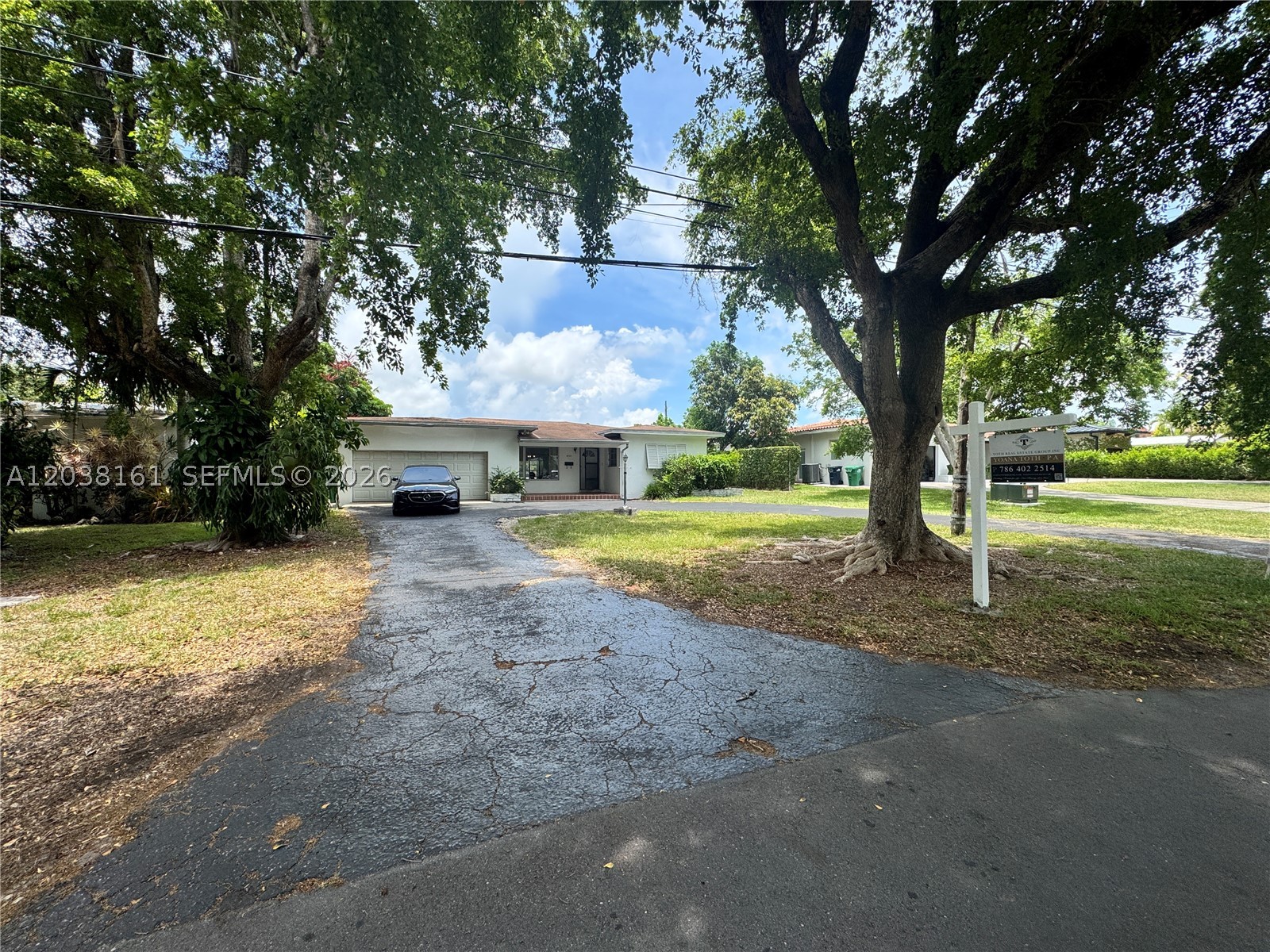 6121 SW 26th St Miami, FL 33155