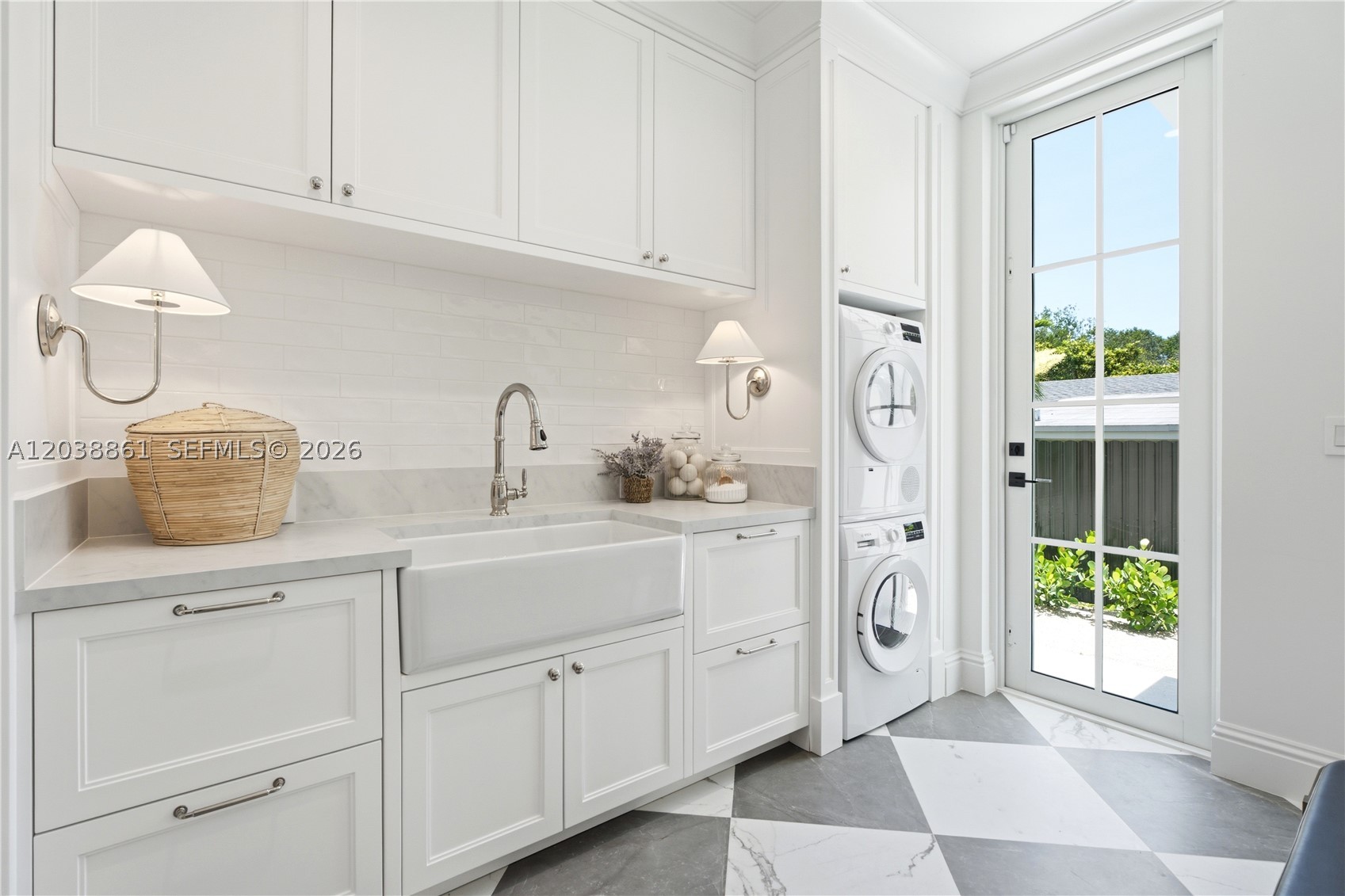 6751 SW 76th Ter South Miami, FL 33143