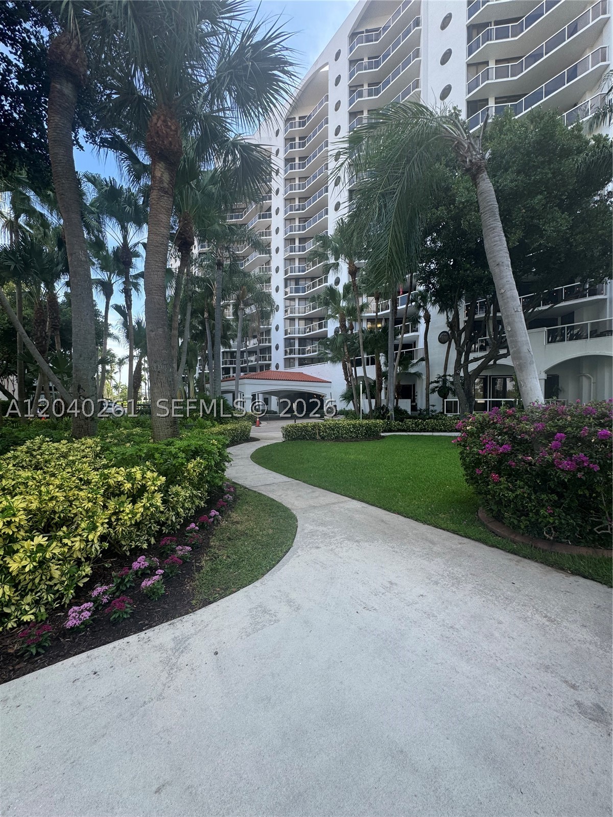 3610 Yacht Clb Dr #215