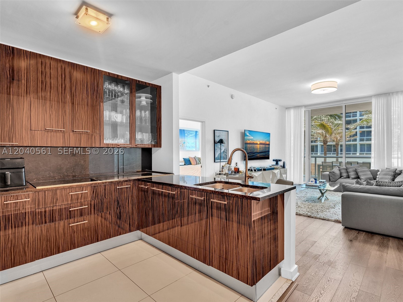6799 Collins Ave #203 Miami Beach, FL 33141