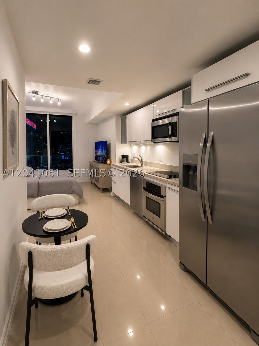 185 SW 7th St #2706 Miami, FL 33130