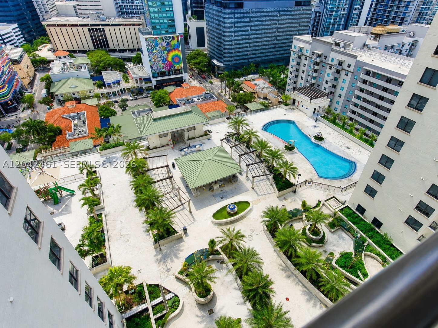 image Nine at Mary Brickell Village0