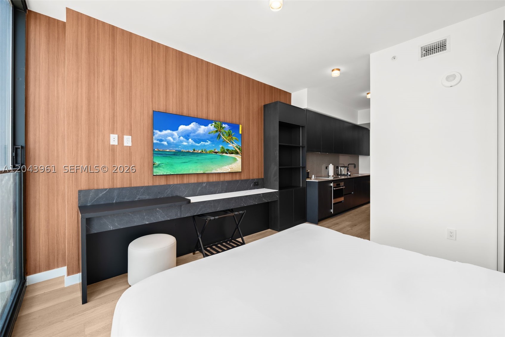 20 NE 11th St #4003B Miami, FL 33132