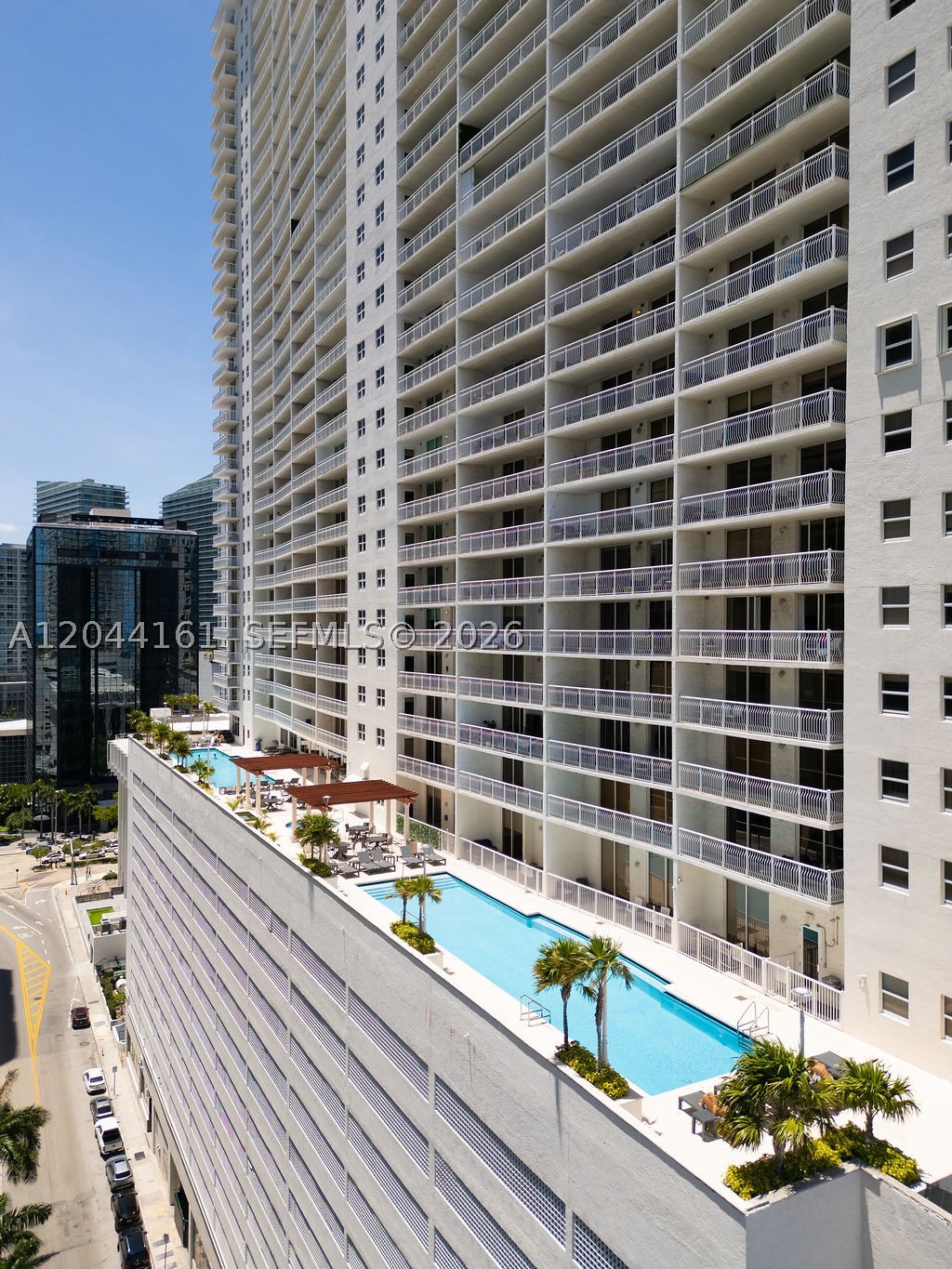 1200 Brickell Bay Dr #2806 Miami, FL 33131