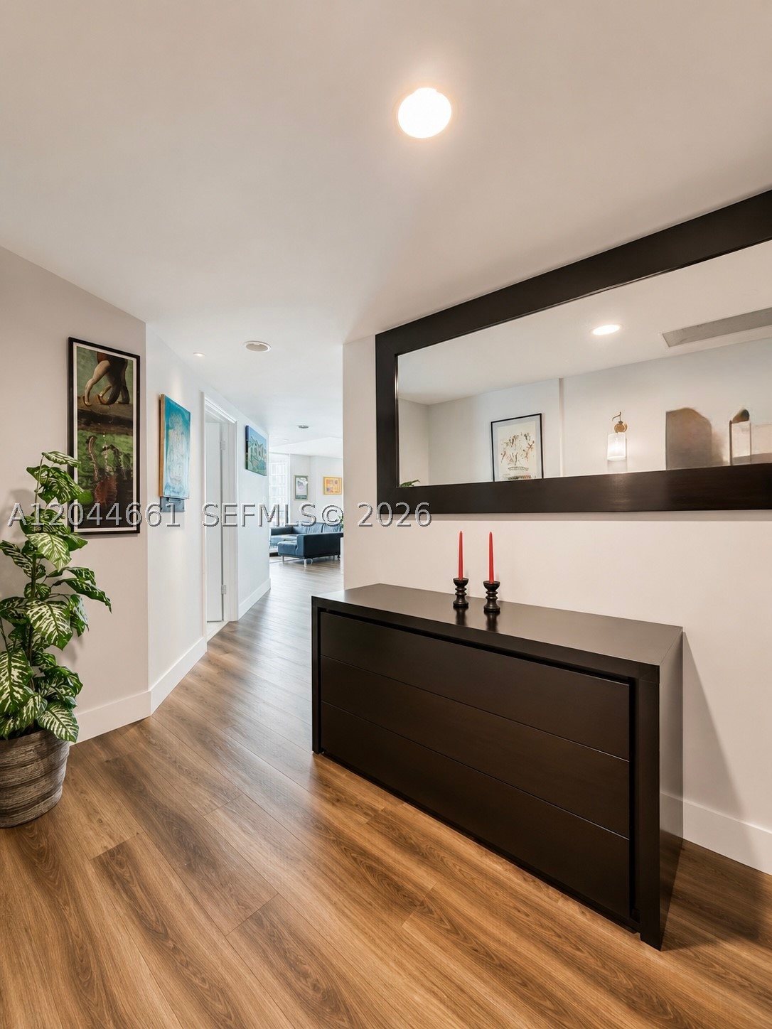 55 SE 6th St #2802 Miami, FL 33131