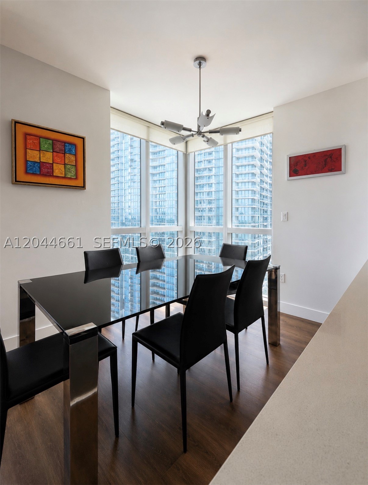 55 SE 6th St #2802 Miami, FL 33131