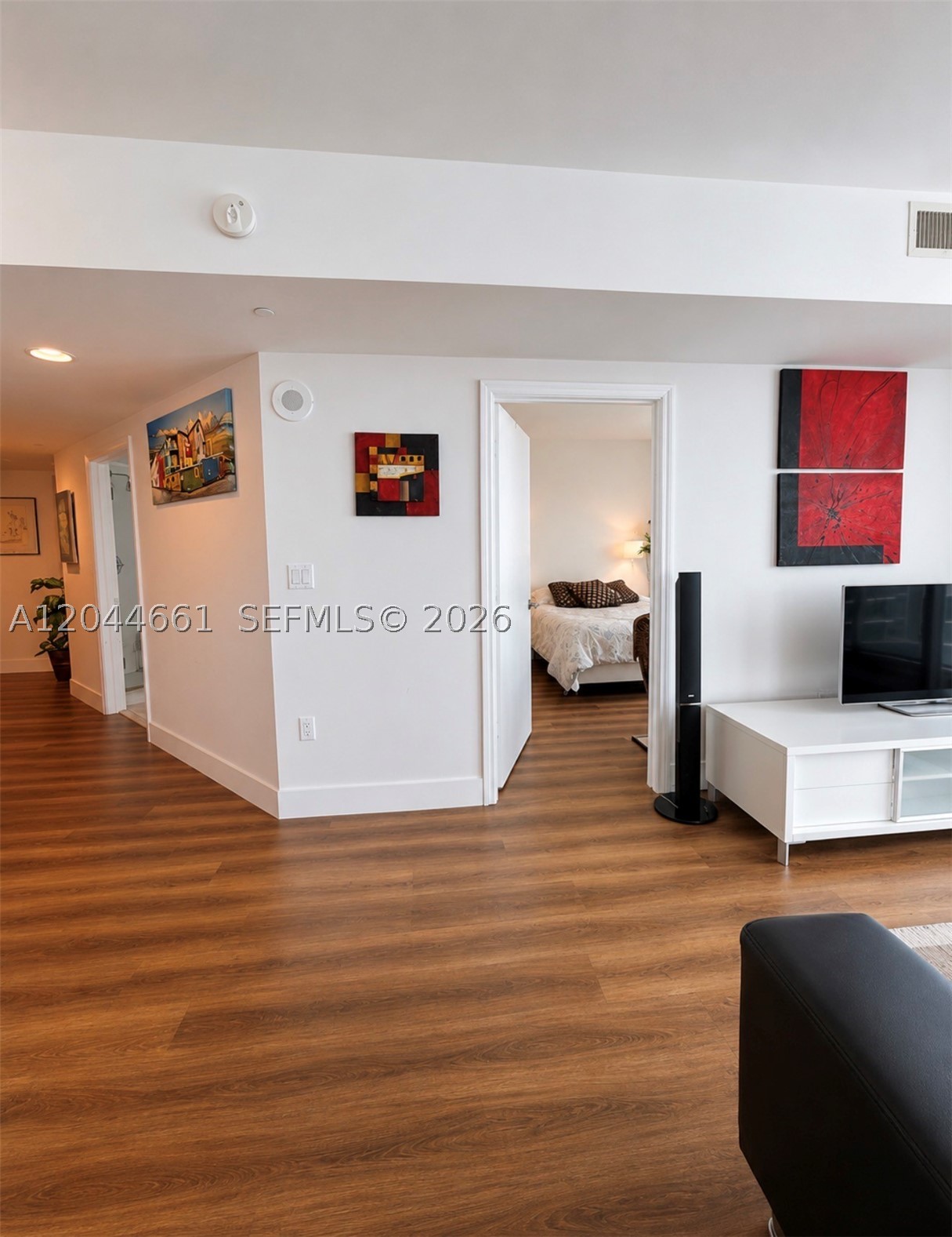 55 SE 6th St #2802 Miami, FL 33131