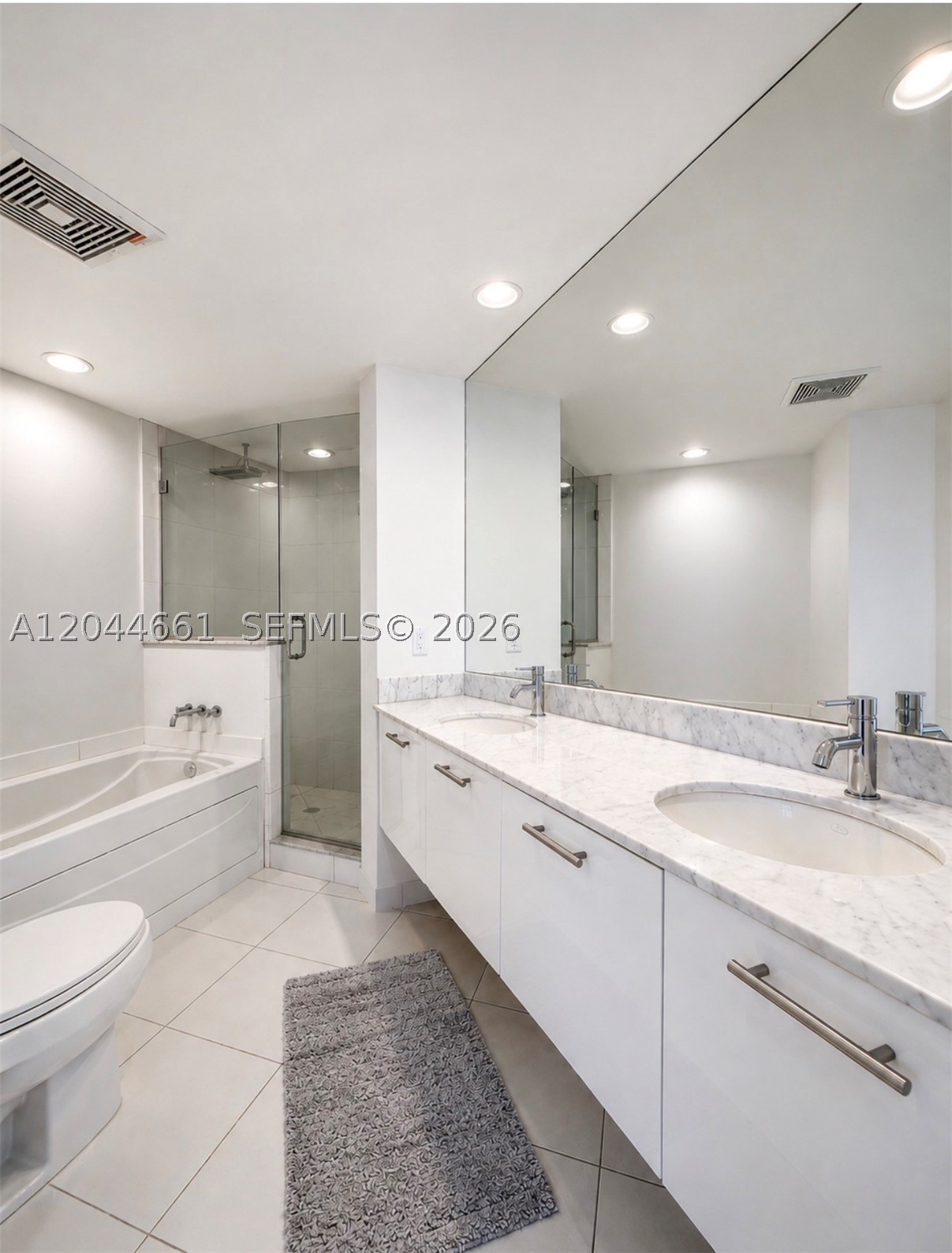 55 SE 6th St #2802 Miami, FL 33131