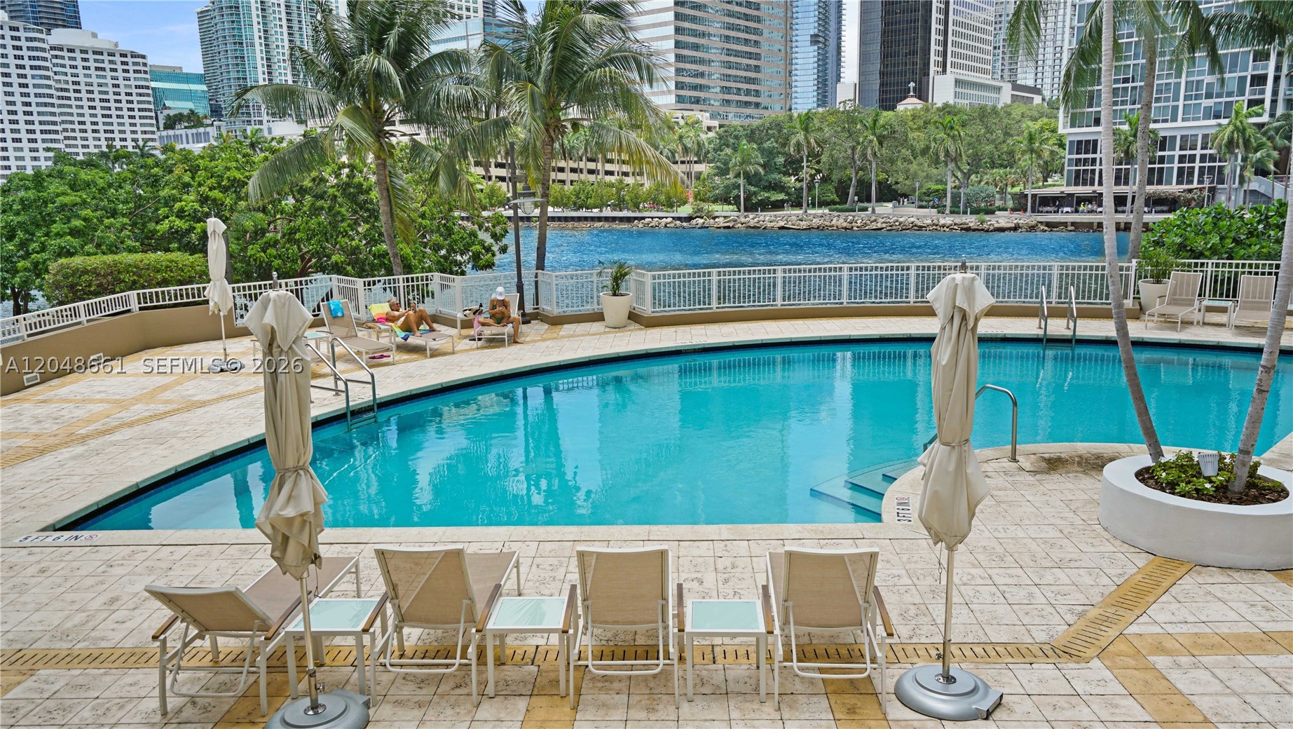 image Courts Brickell Key65