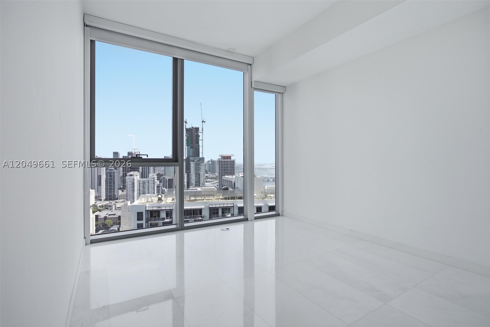 image Aston Martin Residences9