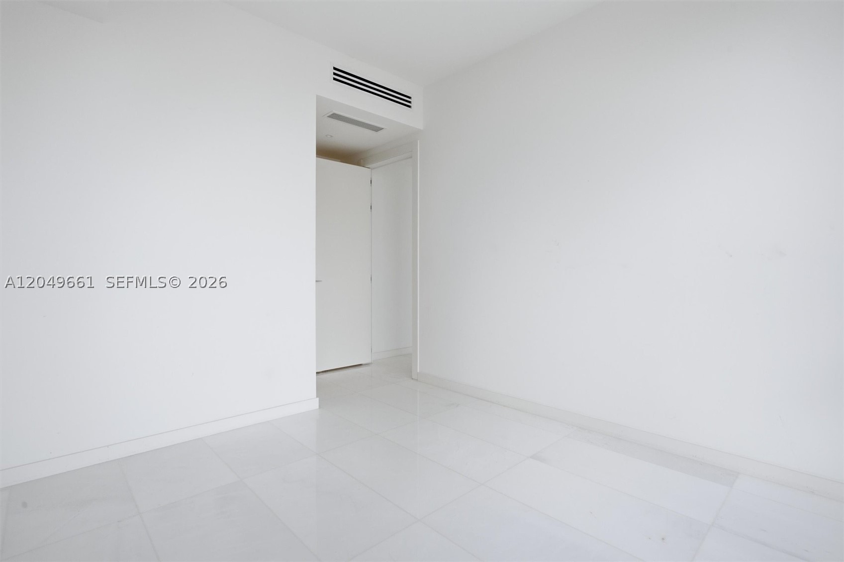 image Aston Martin Residences11