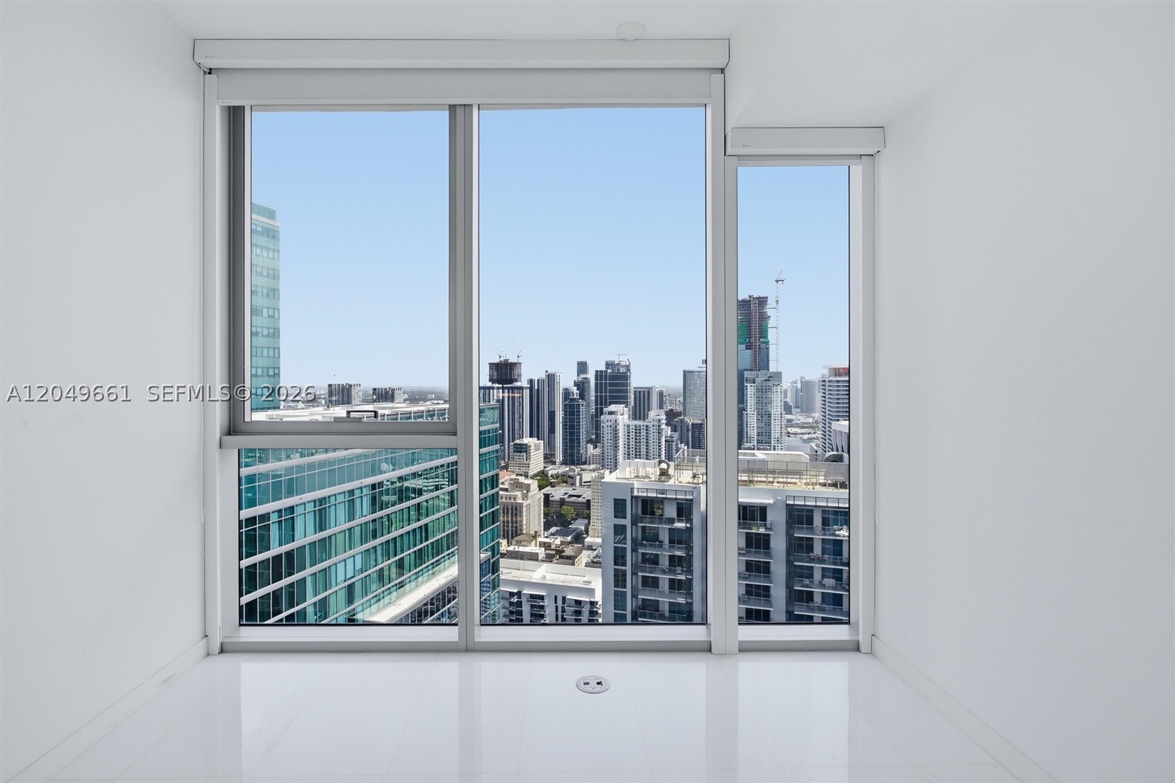 image Aston Martin Residences13