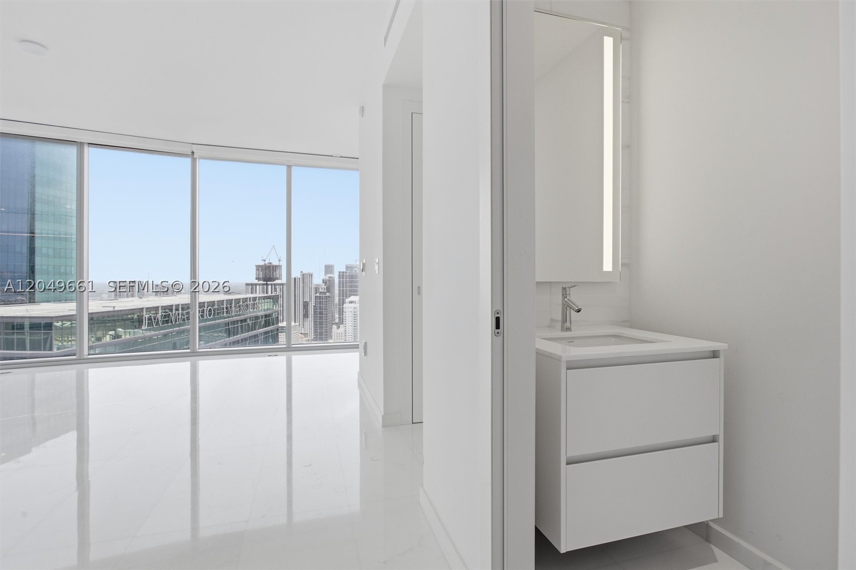 image Aston Martin Residences17