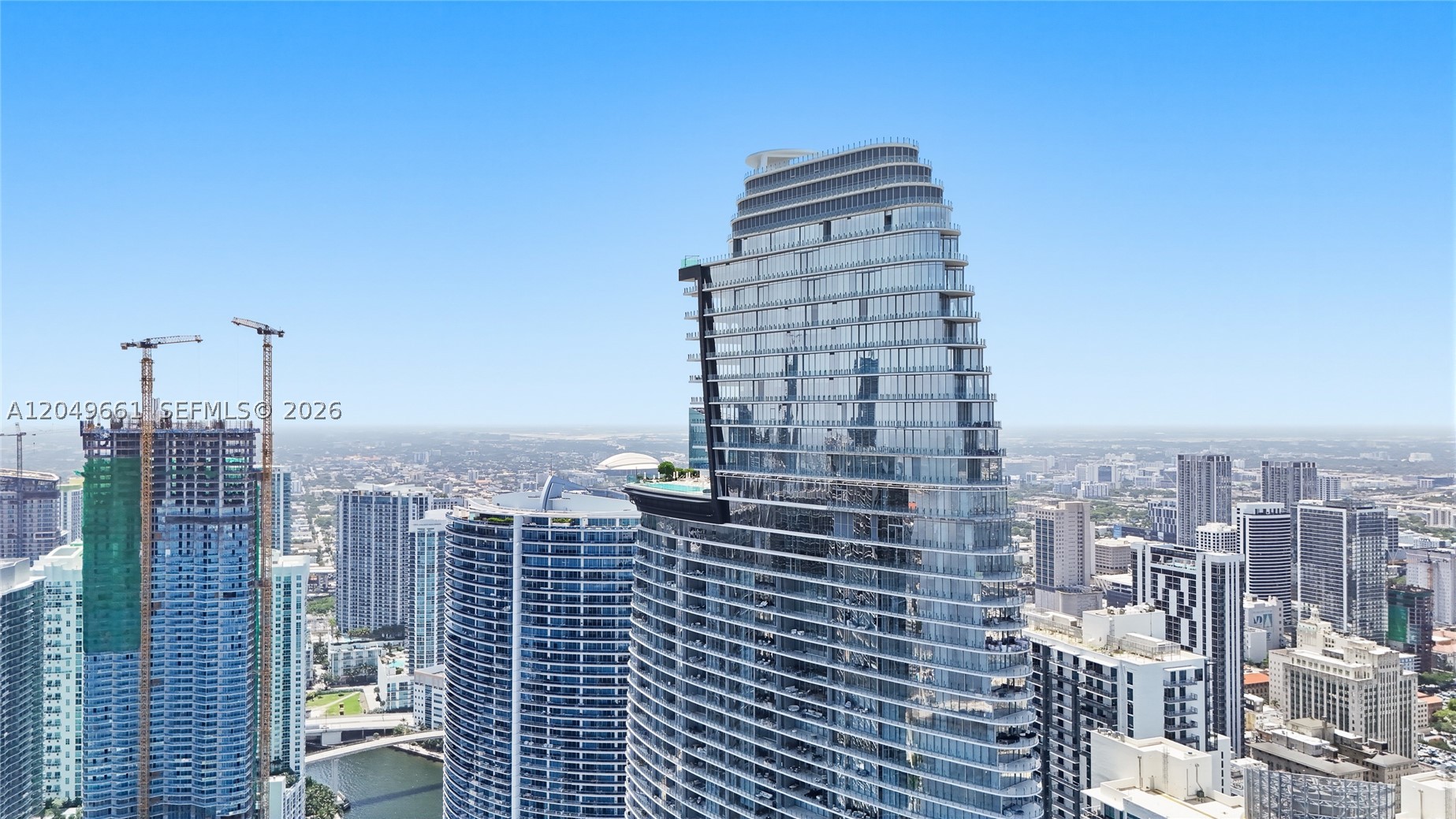 image Aston Martin Residences34