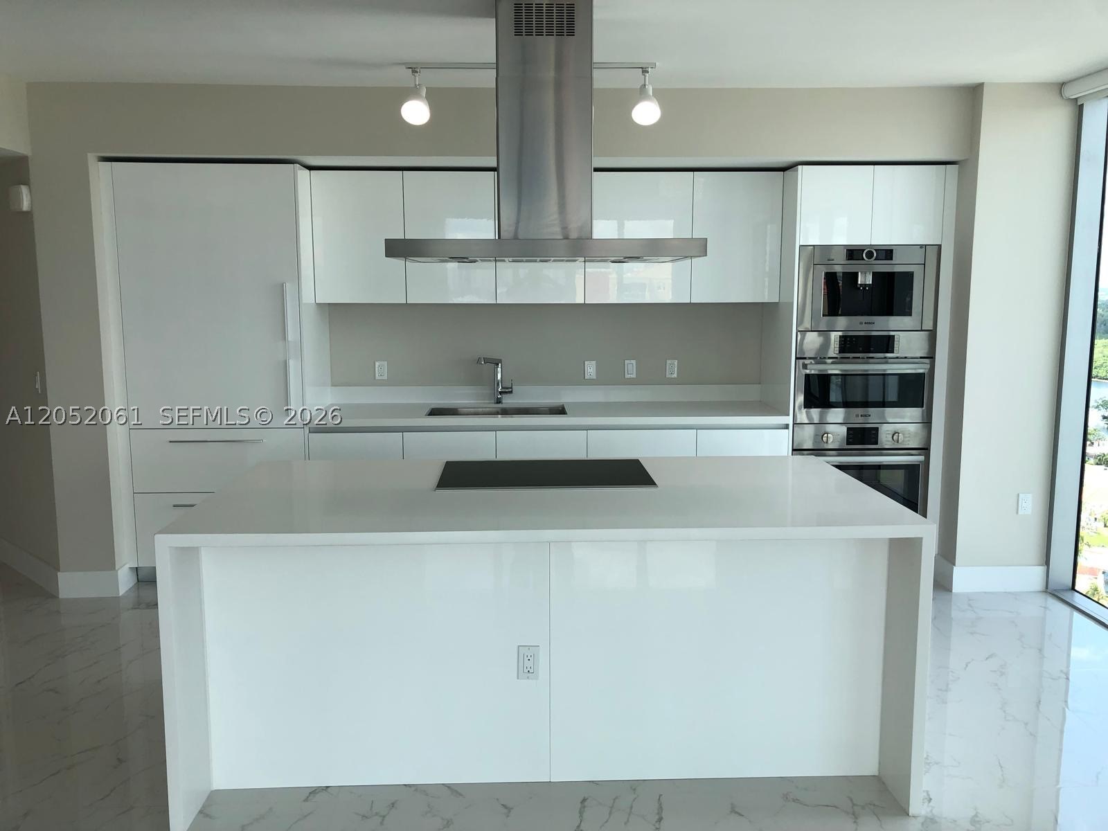 330 Sunny Isles Blvd #5-2401