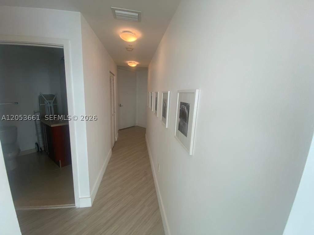 image Axis on Brickell South2
