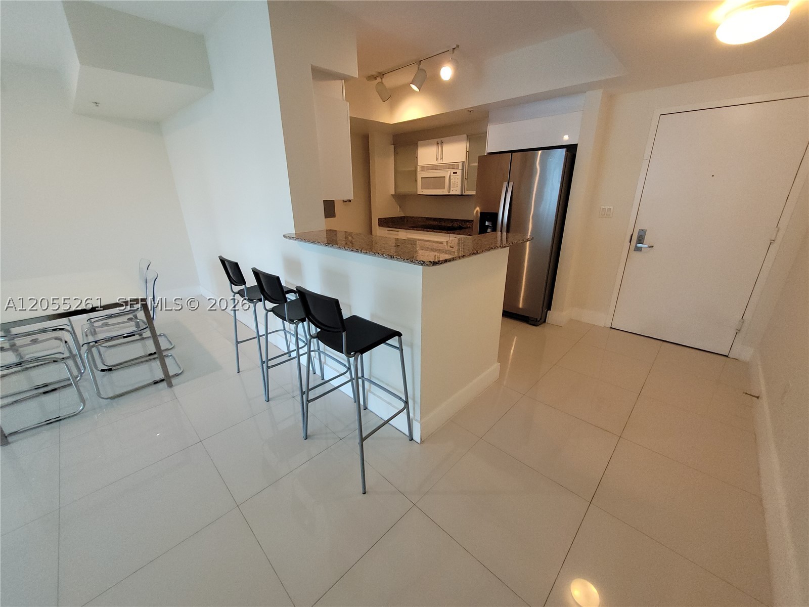 325 S Biscayne Blvd #1719 Miami, FL 33131