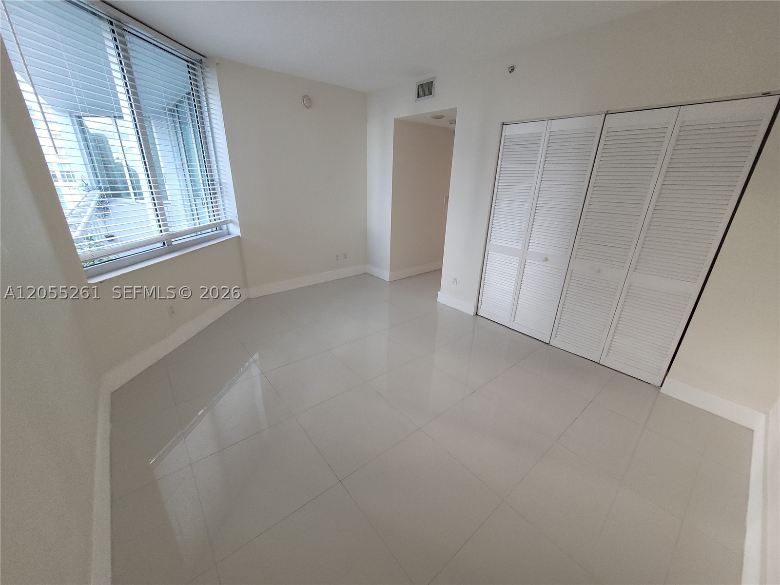 325 S Biscayne Blvd #1719 Miami, FL 33131