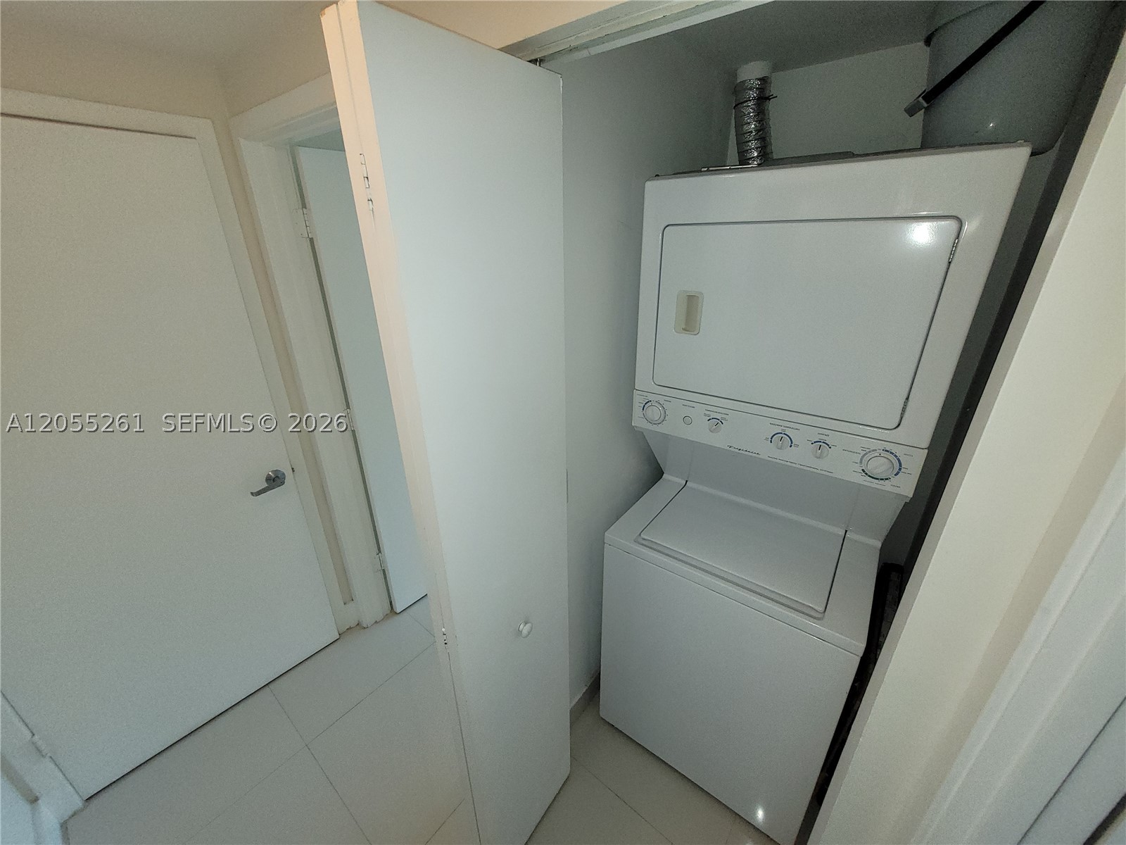 325 S Biscayne Blvd #1719 Miami, FL 33131