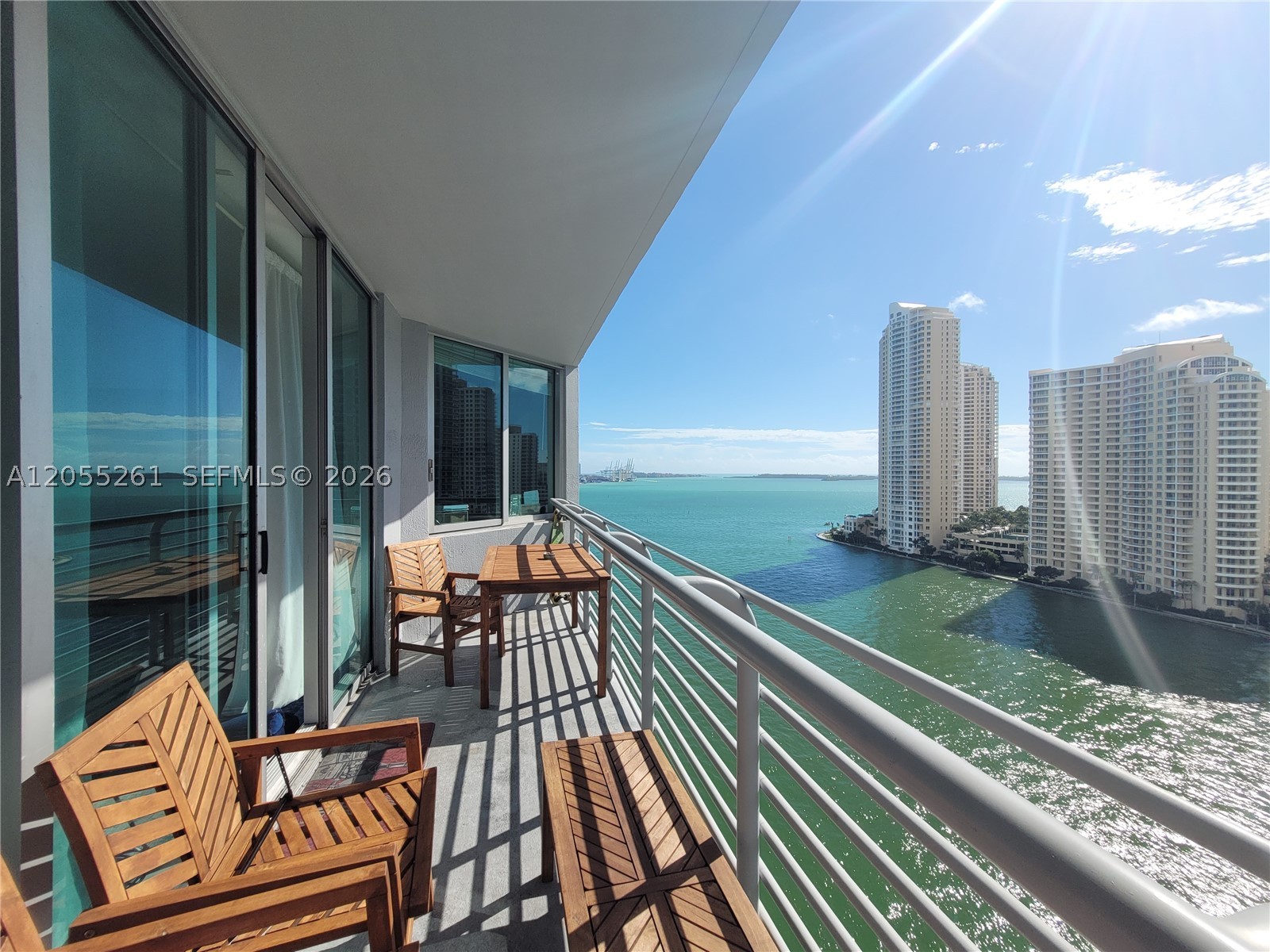 325 S Biscayne Blvd #1719 Miami, FL 33131