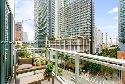 image The Bond on Brickell19