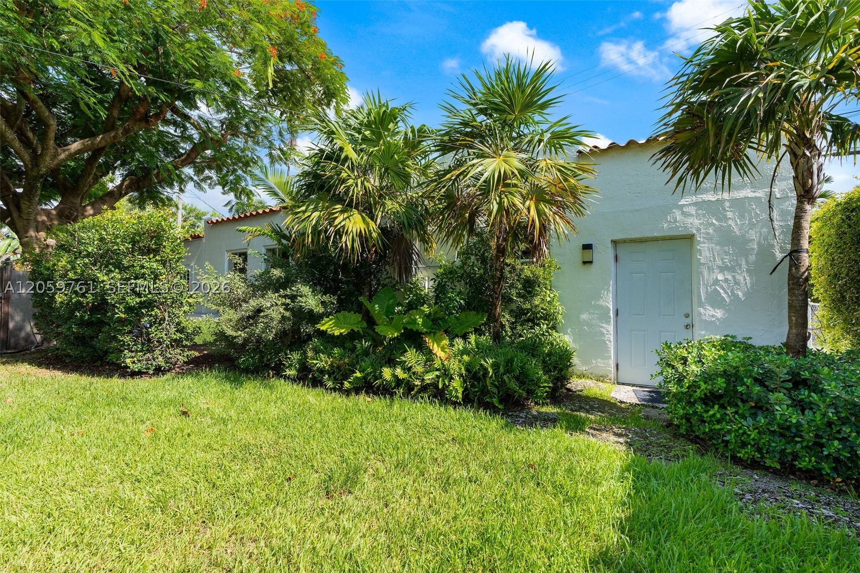 2153 Sw 13th St Miami, FL 33145