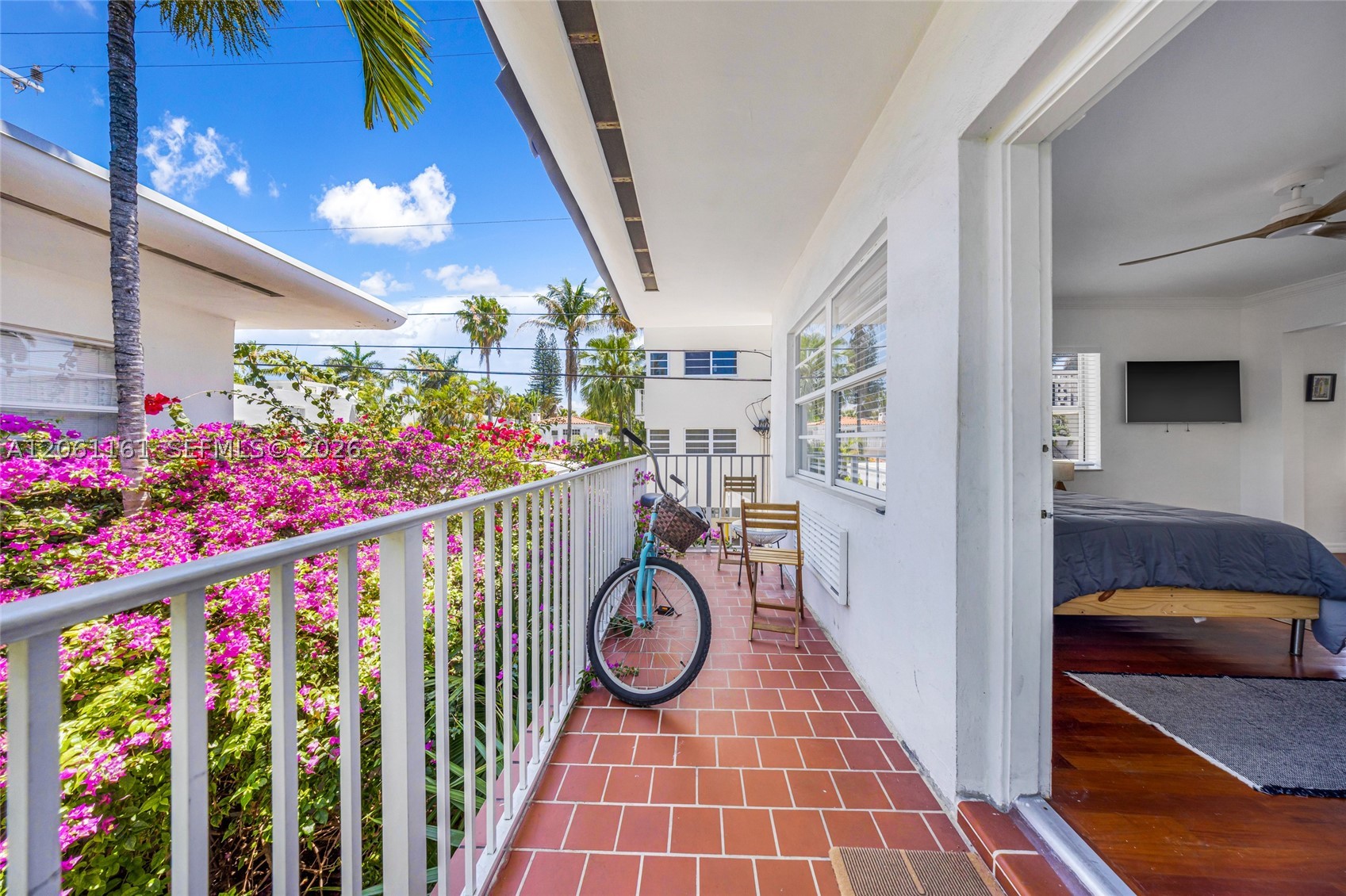 901 Meridian Ave #207