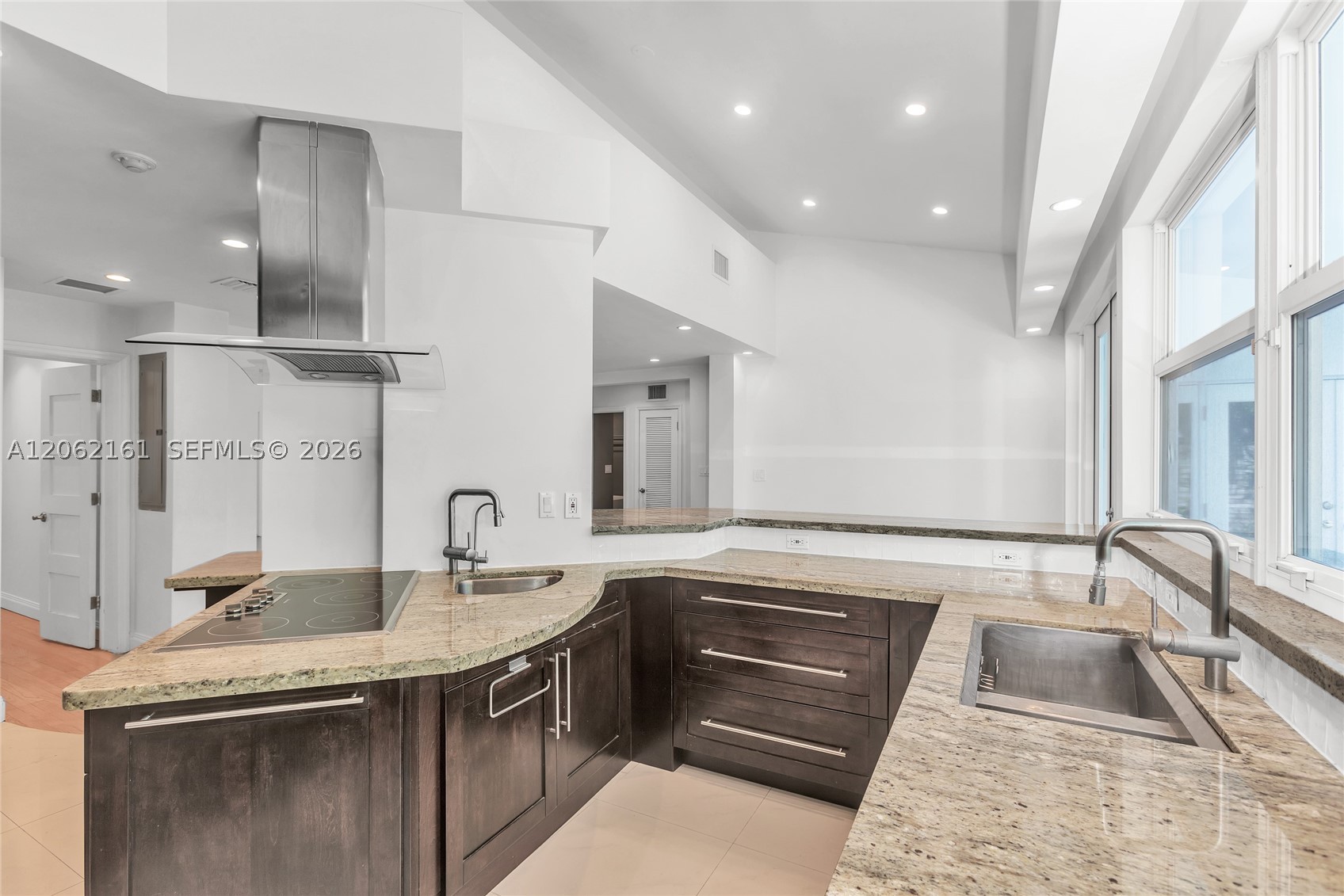 776 NE 74th St Miami, FL 33138