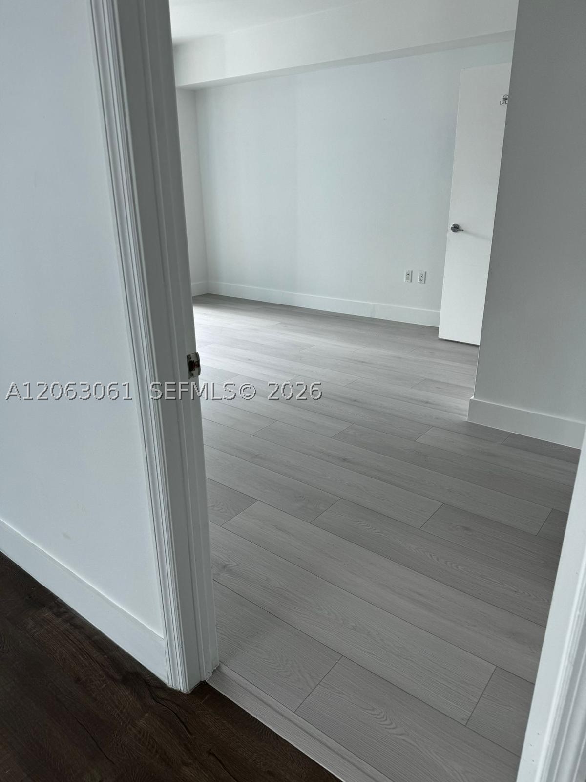image 500 Brickell East4