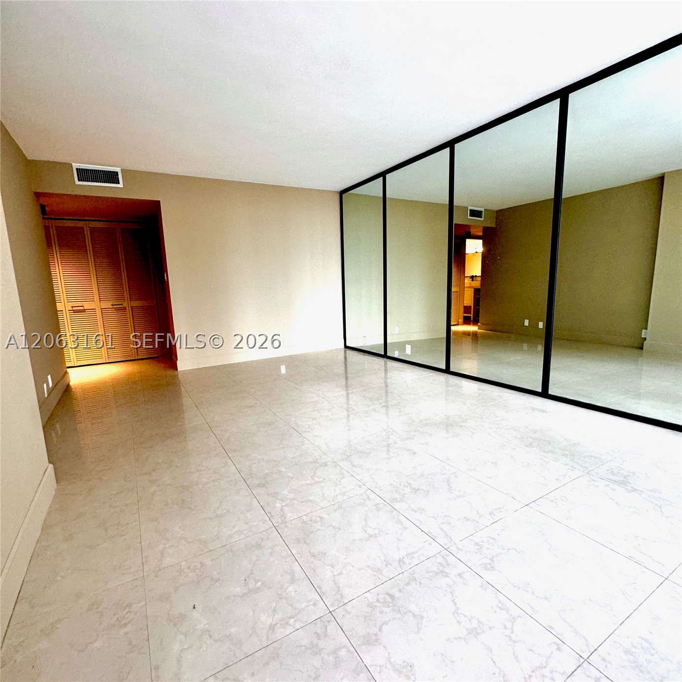 image Brickell Place II19