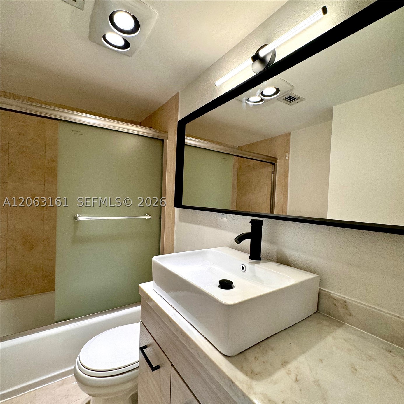 image Brickell Place II22