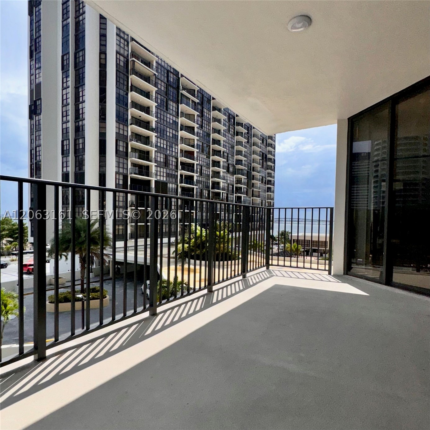 image Brickell Place II27