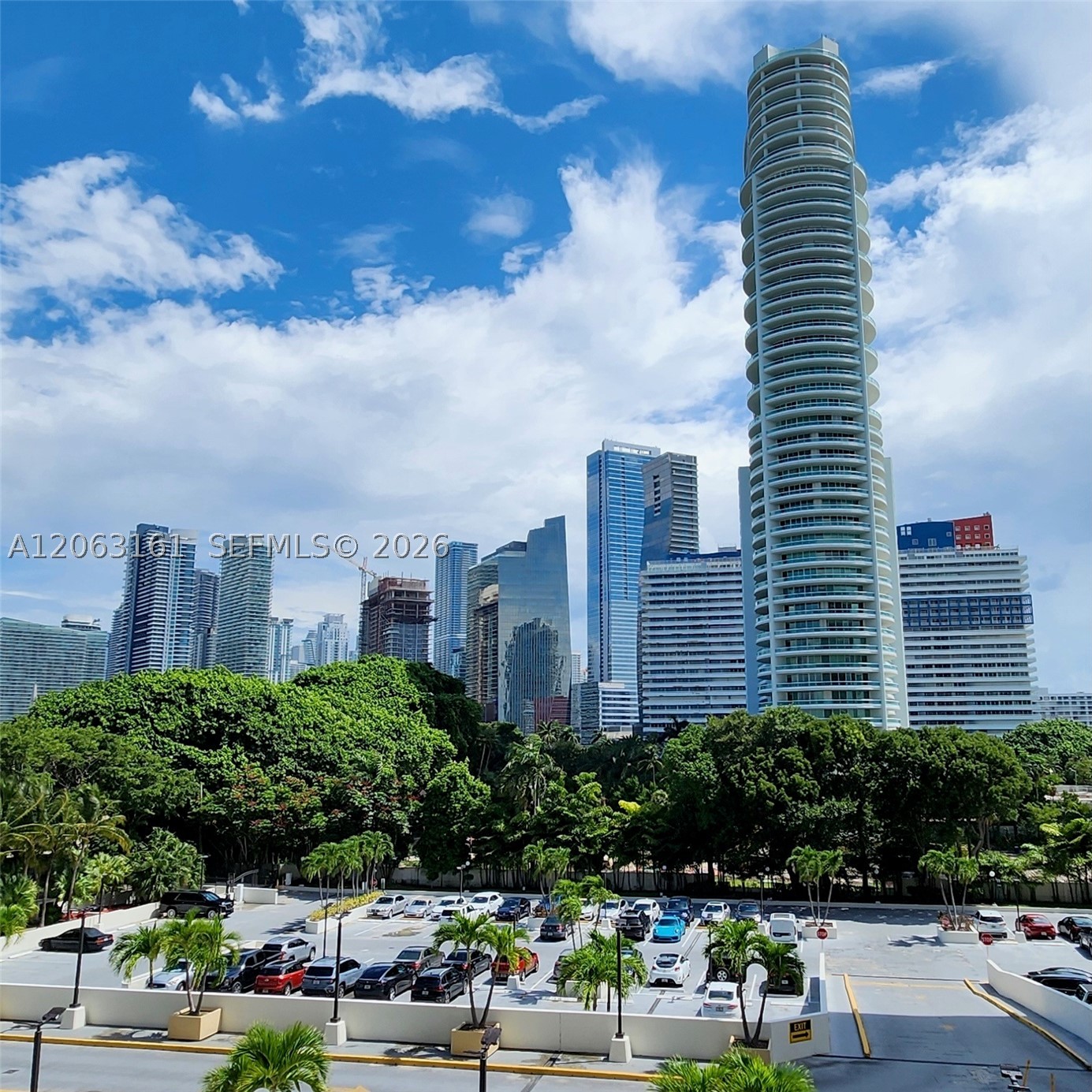 image Brickell Place II30